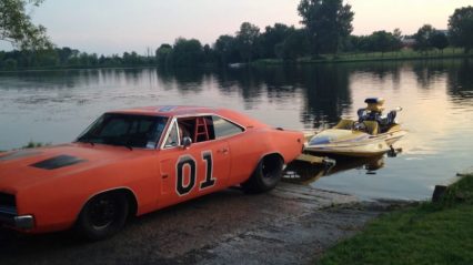 Badass Hydroplane Boat Gets Pulled by a Pro Street General Lee