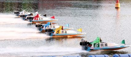 Boat Drifting is a Real Thing and It Looks Fun as All Hell!