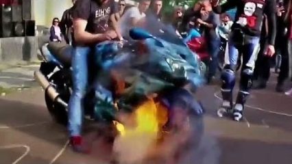 Guy Showing Off On ZX14R In Front of Crowd Regrets It When The Bike Explodes!