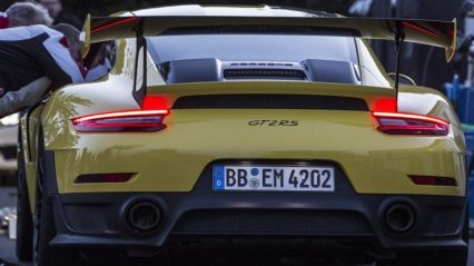 Porsche 991 GT2 Sets Mind Blowing Nürburgring Record And The In Car Footage is Nuts!