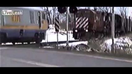 Train Operator Jumps Off Right Before Impact