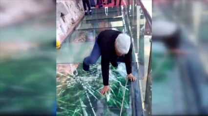 Tourist terrified by new glass walkway that cracks under weight