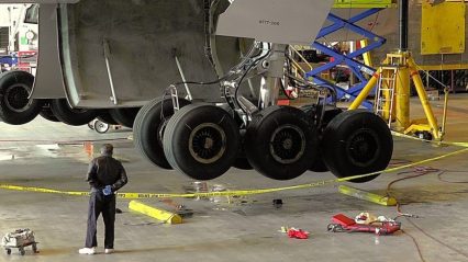 Boeing 777 Gear Swing is Both Massive and Majestic