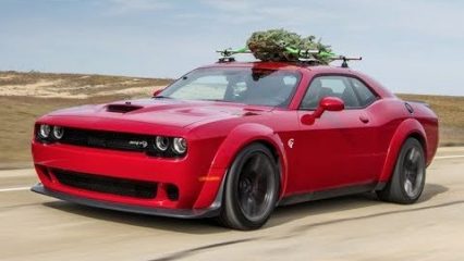 Dodge Challenger Hellcat 174MPH Fly By With a Christmas Tree On Top!