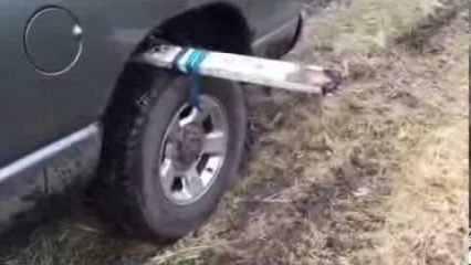 Ingenious Maneuver To Get Your Car Out Of The Mud