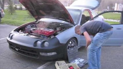 Integra Head Gasket Blows, Owner Decides to Change it on the Spot!