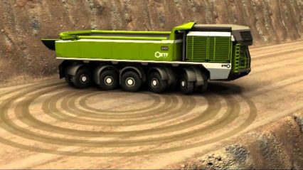 Massive Truck Has Incredible Turning Radius, Four Axles Moving in Different Directions