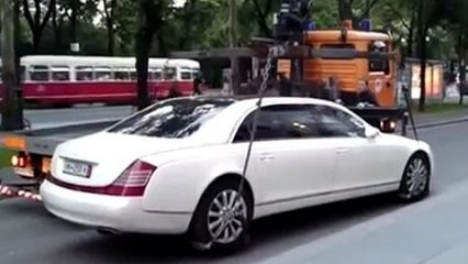 Maybach 62S Too Heavy For Tow Truck Crane – EPIC FAIL