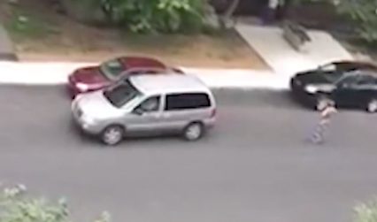 Parallel Parking Minivan Rams Cars Out Of The Way To Fit In Spot