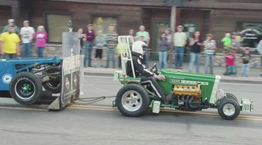 Mini-Tractor Pulls On Asphalt Might Be The Ultimate Redneck Sport