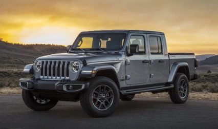 Breaking: Jeep Unveils Diesel Powered “Gladiator” Pickup at LA Auto Show