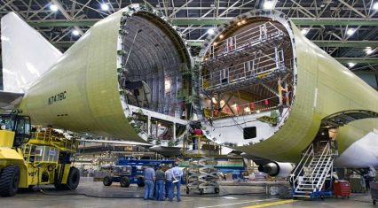 Time Lapse Shows How A British Airways 787-9 Dreamliner Is Built