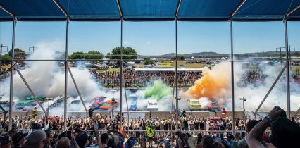 The Legendary SUMMERNATS In Australia Has Set A New World Record For “Most Cars Simultaneously Doing A Burnout” And It May Be The Most Australian Record In History