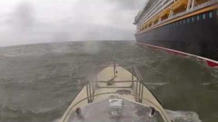 Rare Throwback Footage Shows Harbor Pilot Boarding Ship in Middle of Hurricane Sandy (Intense)