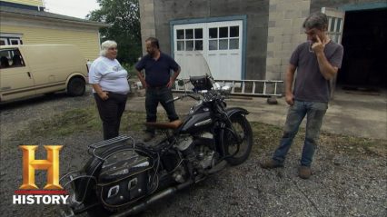 American Pickers Find Extremely Rare 1947 Flathead Harley-Davidson
