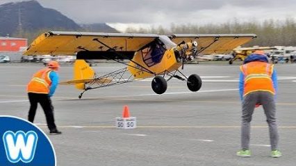 The World Record For Shortest Airplane Landing is Less Than 10 Feet