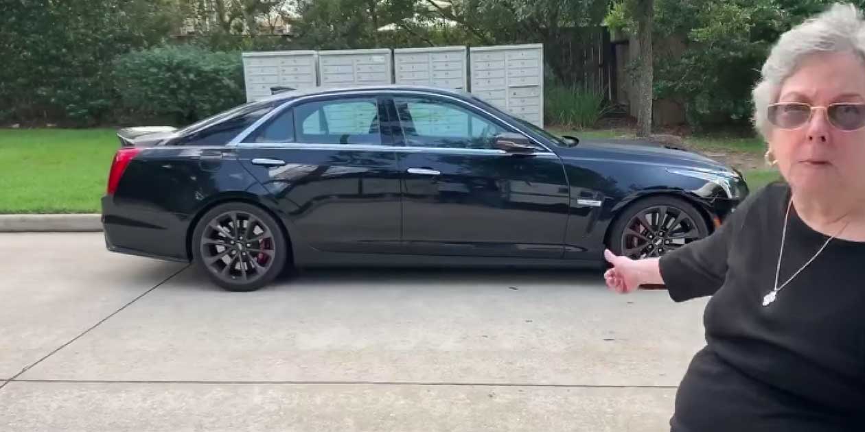 78-Year-Old Woman Shows Off Her Carbon'd Out 2018 CTS-V to Her Mailman