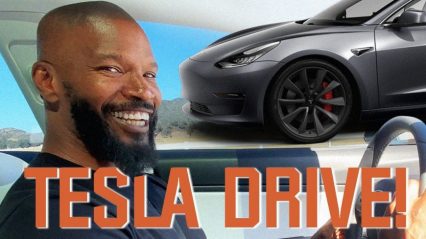 Jamie Foxx’s First Reaction to Tesla’s Autopilot is Pure Gold