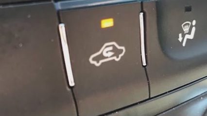 What Exactly Happens When You Push the “Recirculate” Button in a Car?