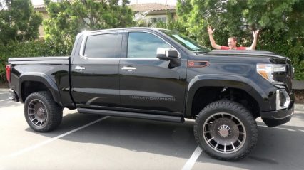 The 2020 GMC Sierra Harley-Davidson is a Ridiculous $95,000 Themed Truck From GM