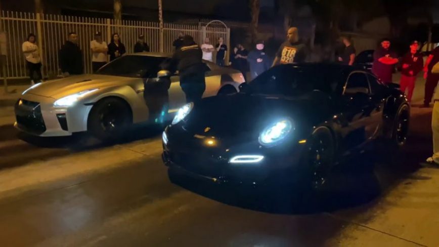 17-Year-Old Kid in Dad's GT-R Throws Down With Porsche 911 Turbo in the Streets For $13,000