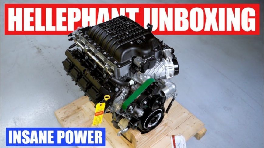 Dodge's Factory 1000 hp Hellephant Engine Might be the Best Unboxing Yet