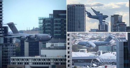 Boeing C-17 Globemaster Flies Incredibly Low Through Middle of Australian City