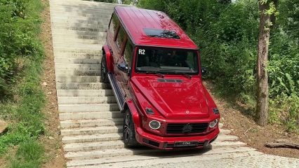 Here’s How a Mercedes G-Wagon Handles Off-Road Abuse and Swimming