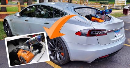Engineering Madman Creates Cordless Tesla, Drives 1800 Miles Without Charging
